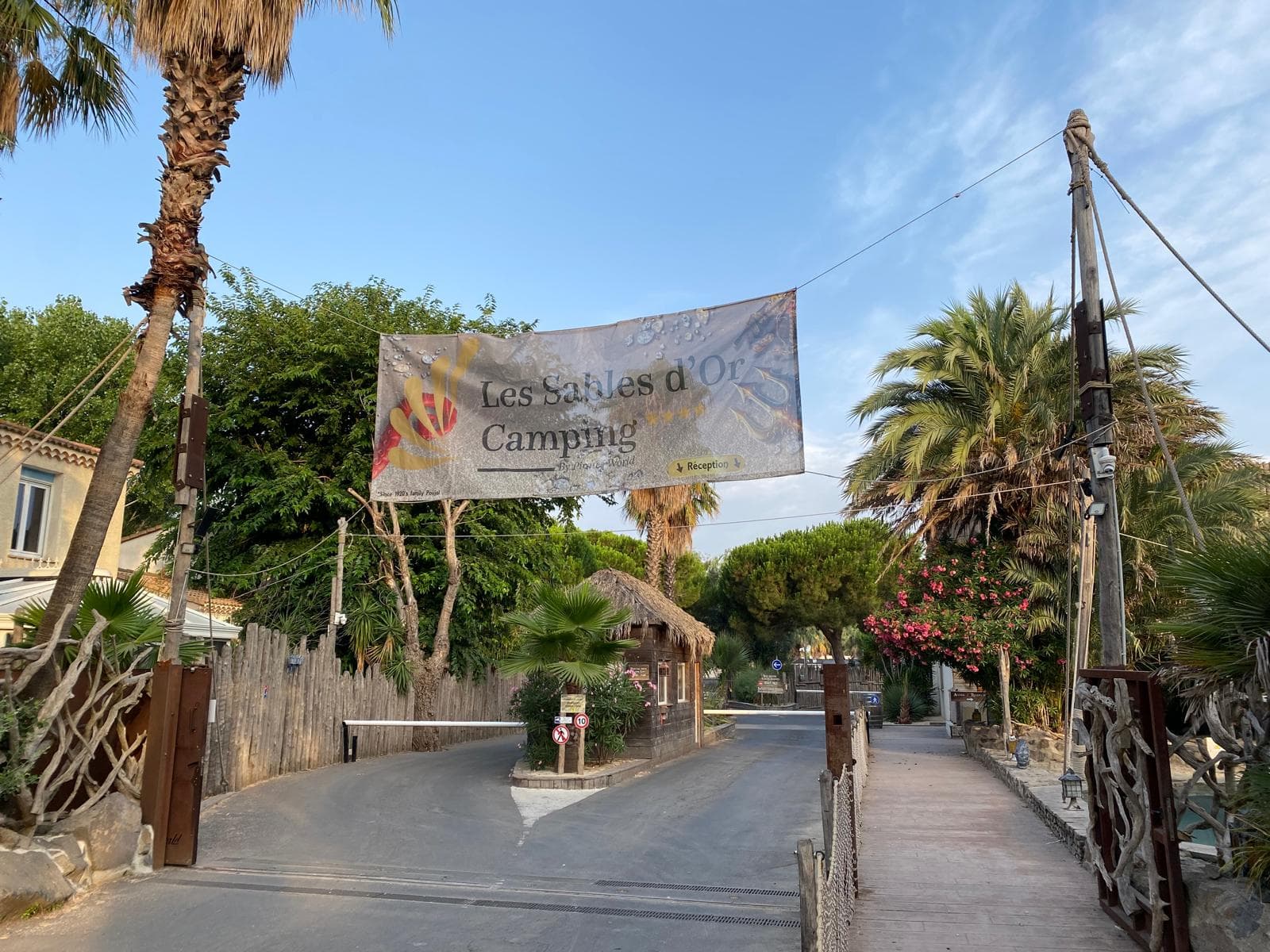Entree van camping Les Sables d'Or in Cap d'Agde