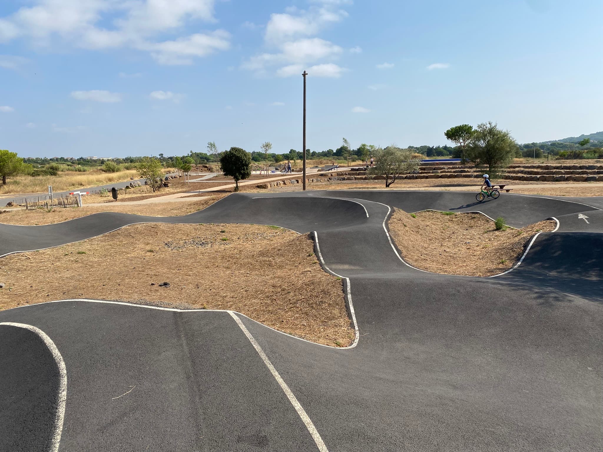 Pumptrack en crossbaan op 500 meter van Maison Patriaul